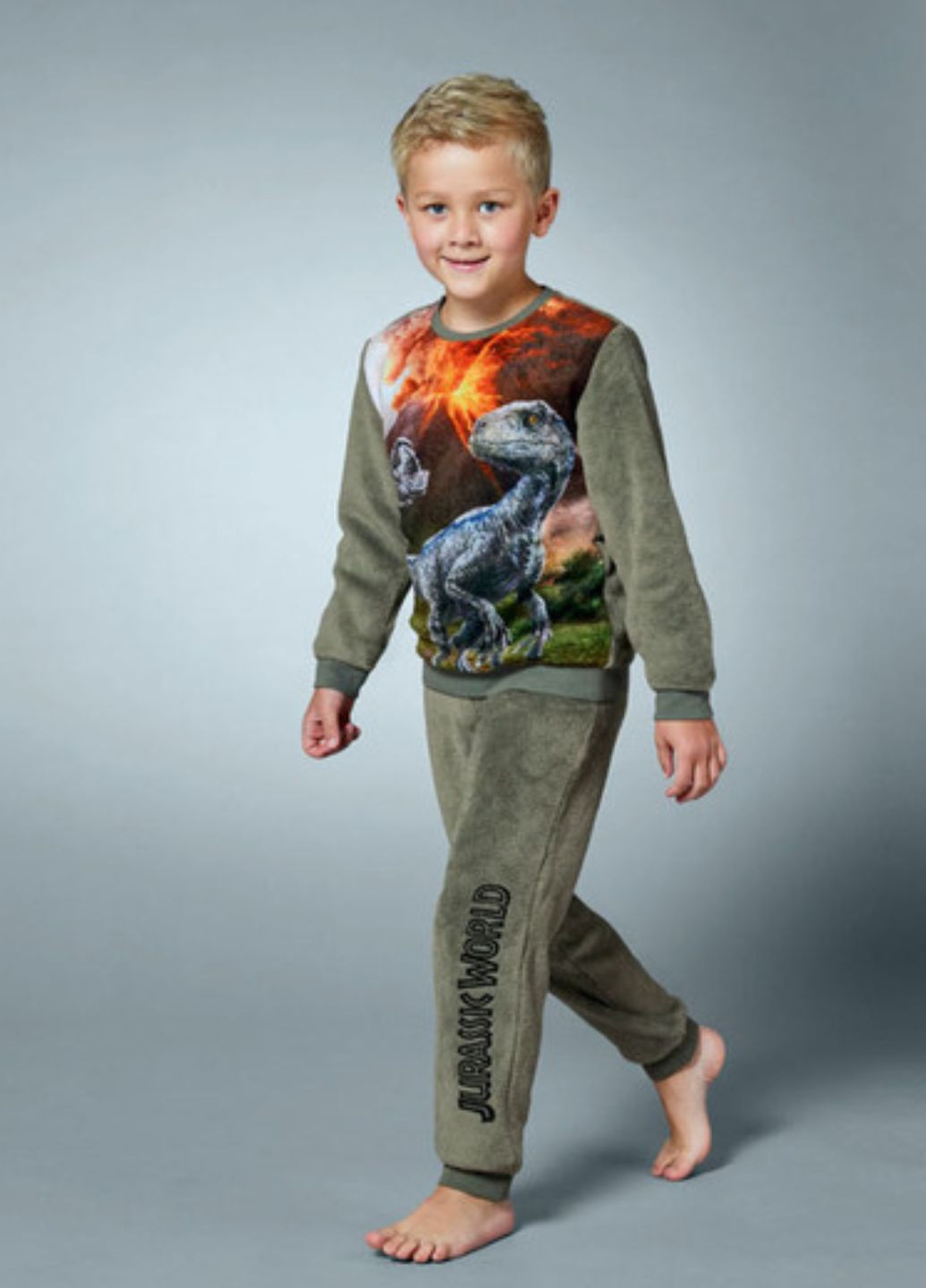 Оливковая (хаки) зимняя теплая плюшевая пижама мальчику свитшот + брюки Lupilu