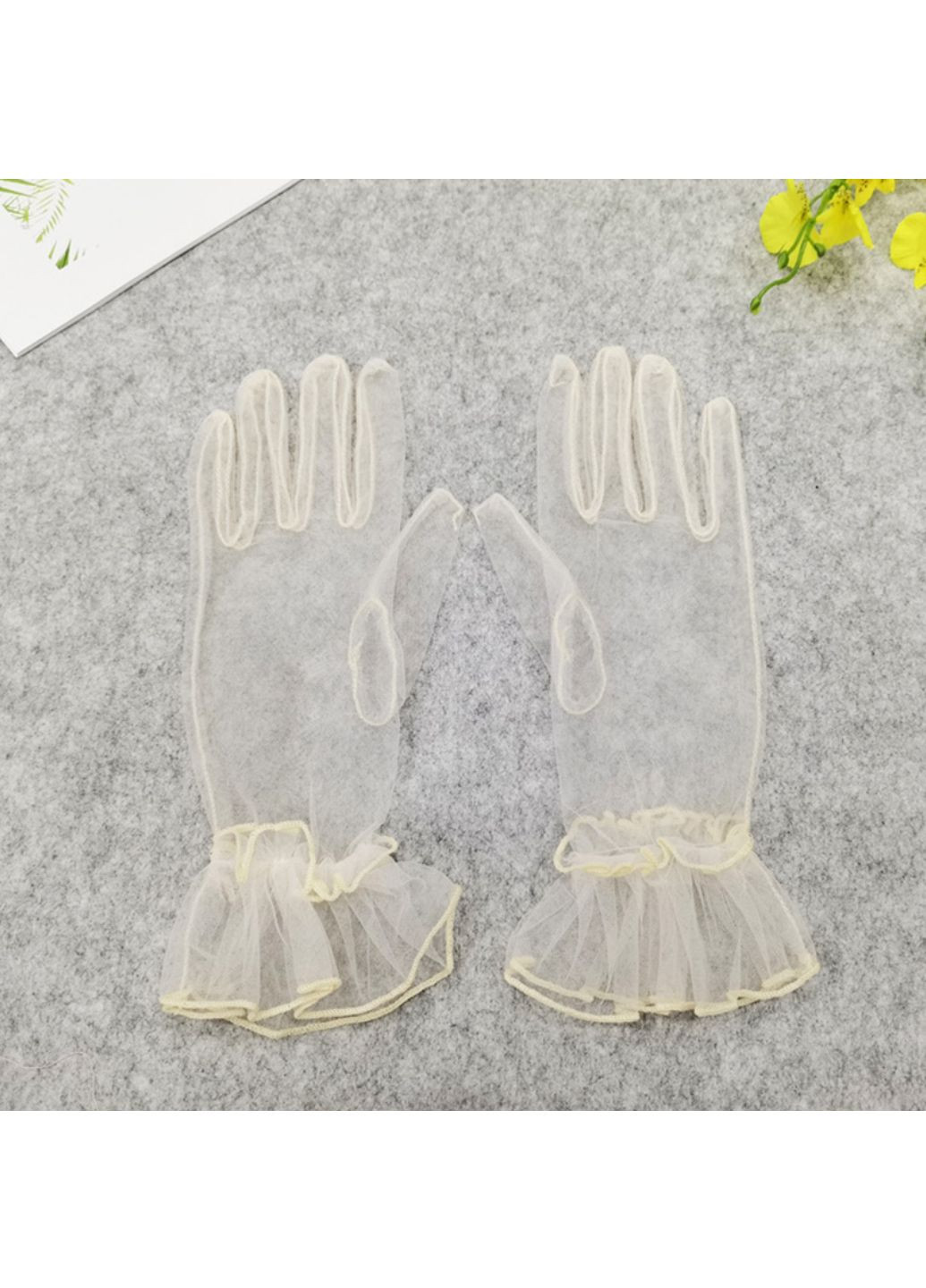 Перчатки короткі в сітку однотонні Молочний No Brand (257822463)