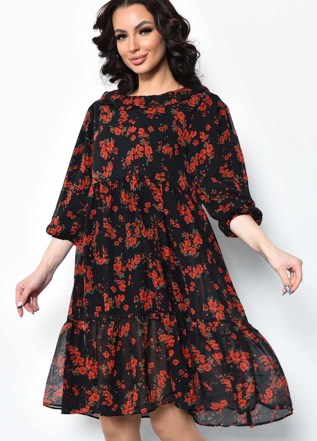Черное кэжуал платье женское шифоновое черного цвета с красными цветами баллон Let's Shop с цветочным принтом