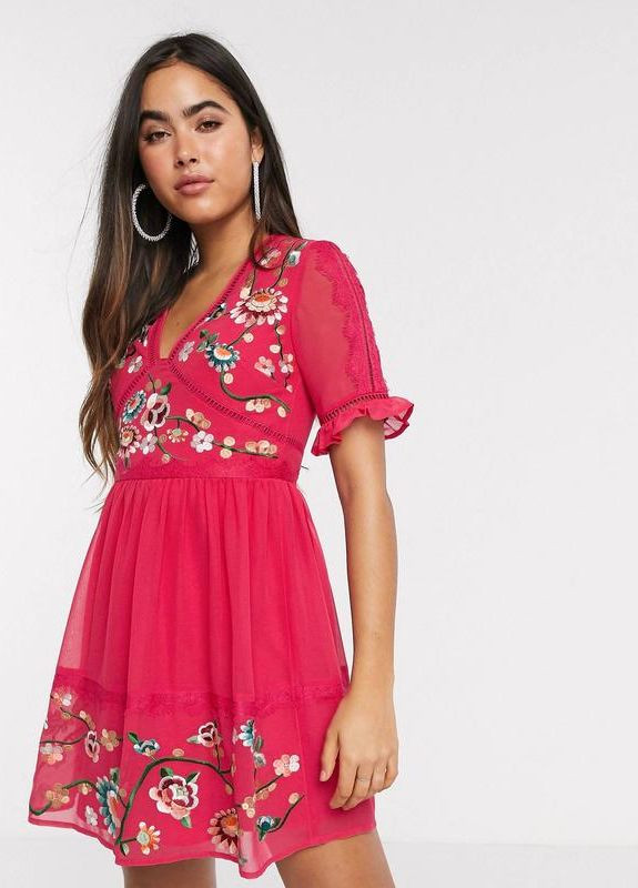 Комбинированное розовое мини платье с вышивкой и кружевной отделкой design Asos с цветочным принтом