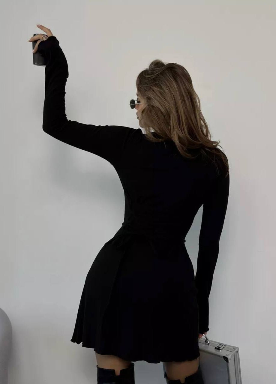 Черное красивое короткое платье со шнуровкой на спине, платье с длинным рукавом и открытой зоной декольте No Brand