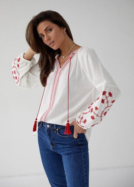 Блузка белая вышиванка с красной красной вышивкой No Brand (258482564)