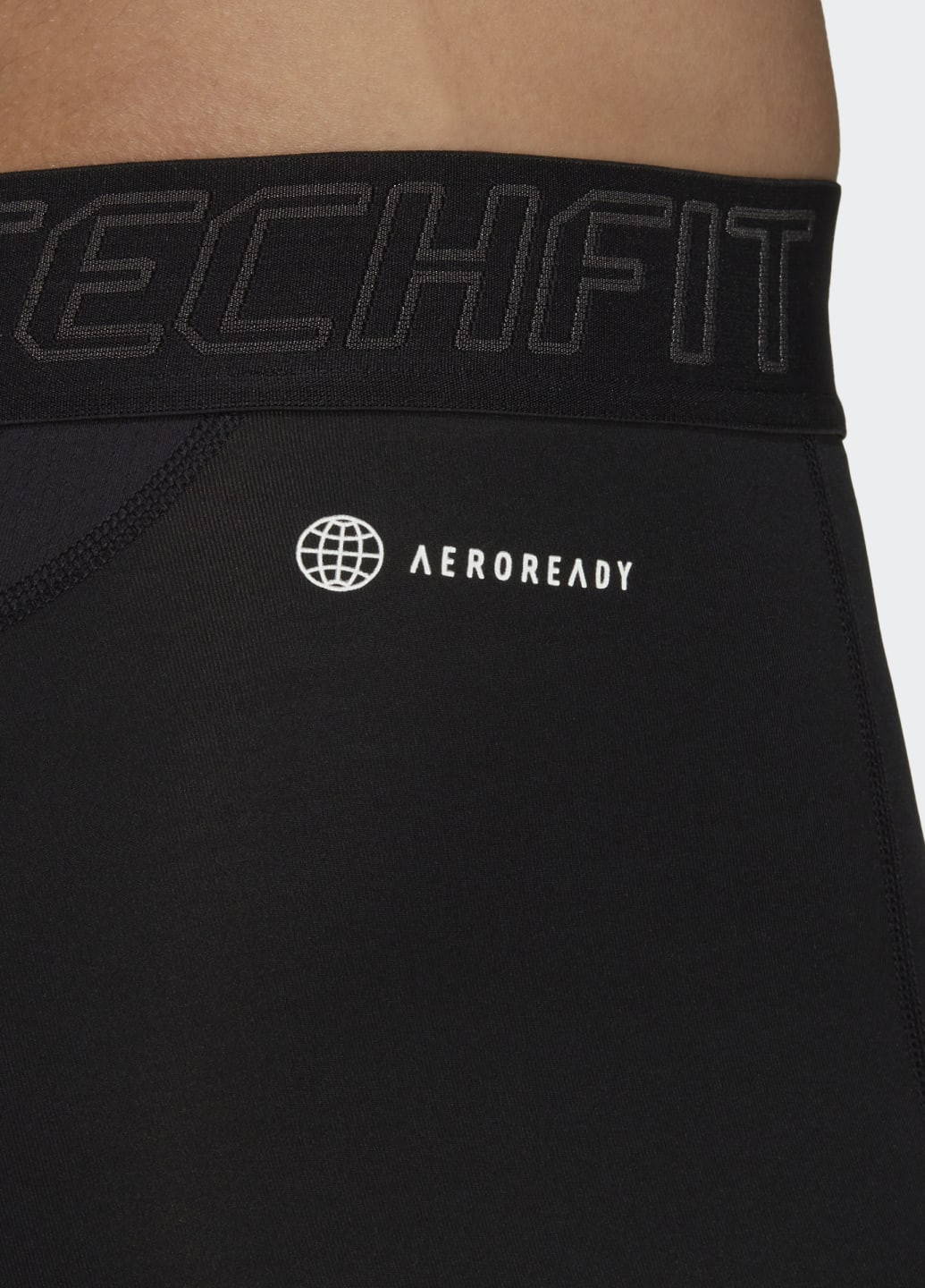Черные демисезонные тайтсы techfit aeroready adidas