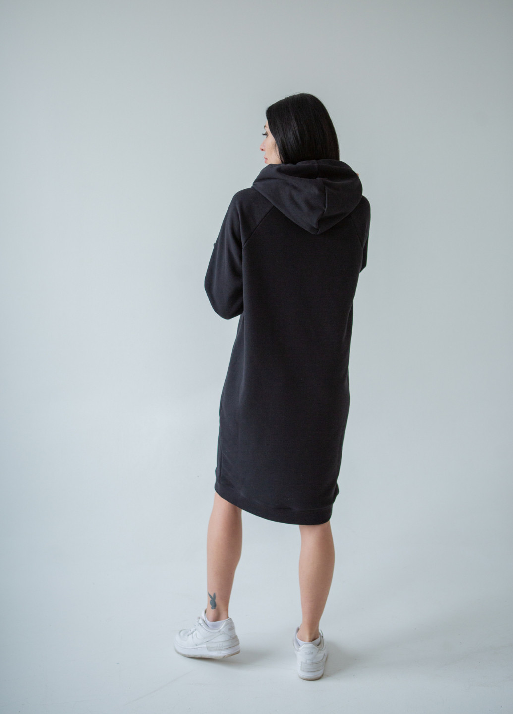 Черное платье для беременных с секретом для кормления HN однотонное