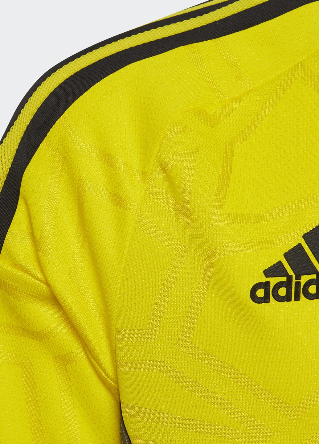 Желтая демисезонная футболка condivo 22 match day adidas
