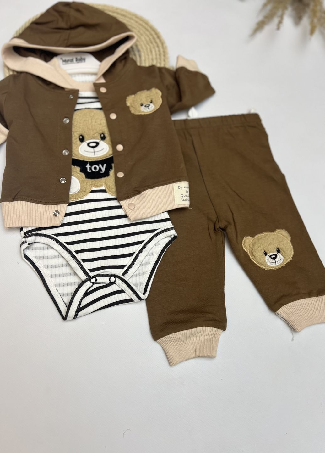 Коричневий демісезонний костюм для хлопчика (кофта + боді + штани) Murat baby
