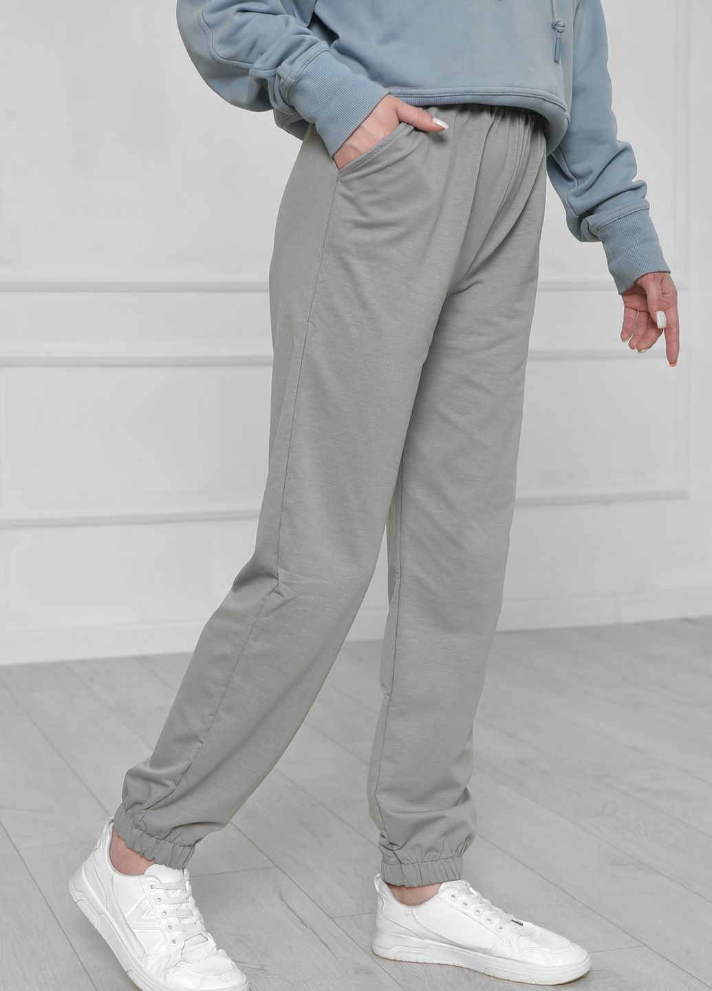 Спортивні штани жіночі сірого кольору Let's Shop (266901212)