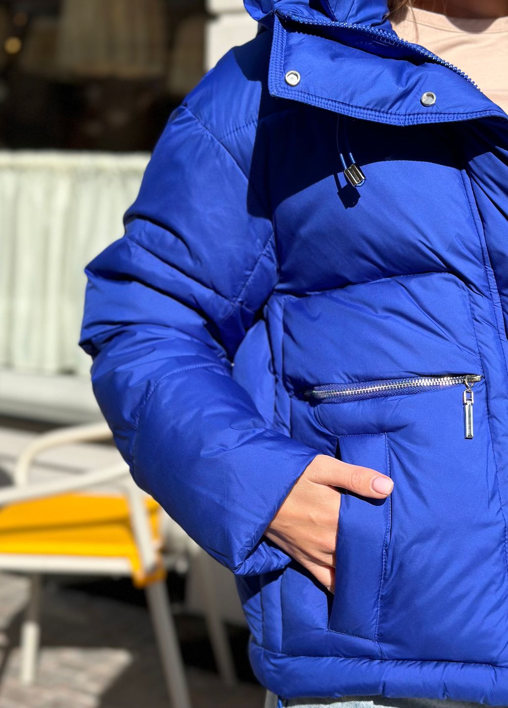 Светло-синяя зимняя женская зимняя короткая куртка электрик 51382 Visdeer