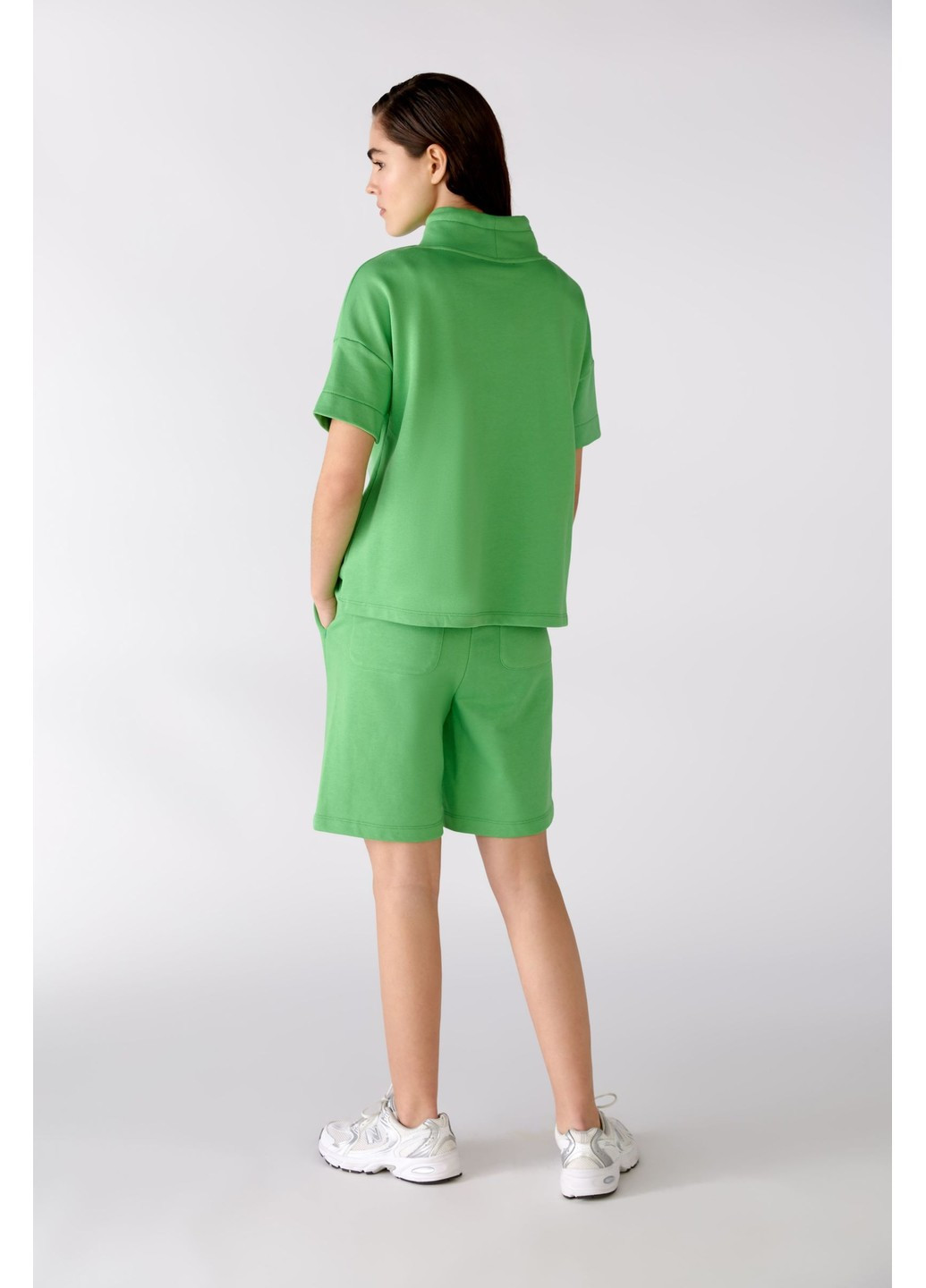 Зелена жіноча футболка зелена Oui