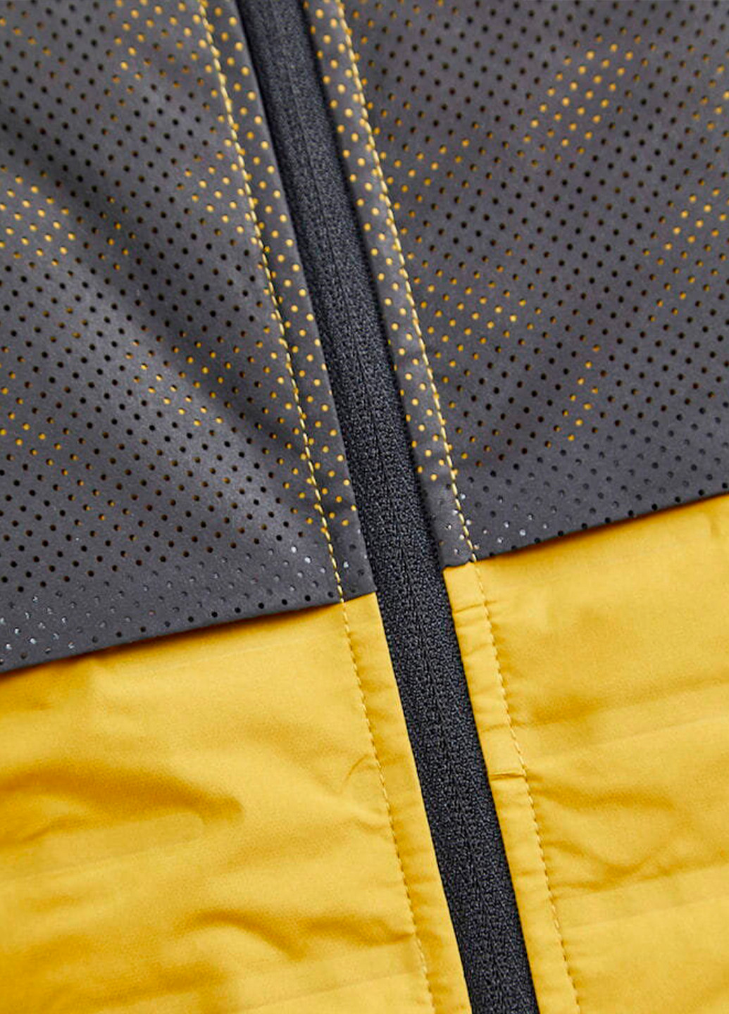 Желтая демисезонная мужская куртка Craft Lumen SubZ Jacket