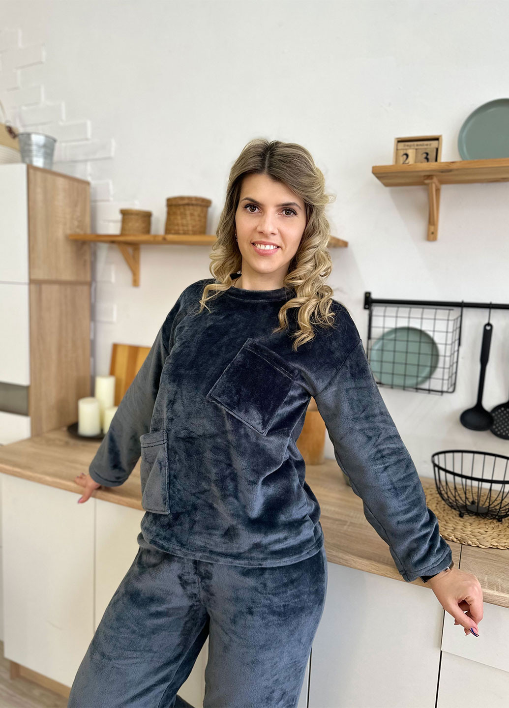 Графитовая всесезон махровый костюм свитшот + брюки Fashion Girl Luci