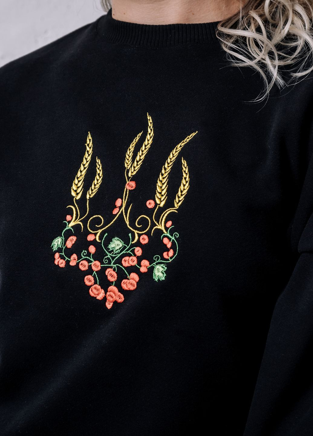 Женский свитшот с вышивкой "Тризуб красная калина" VINCA - крой украинская символика черный повседневный хлопок, трикотаж - (264074407)