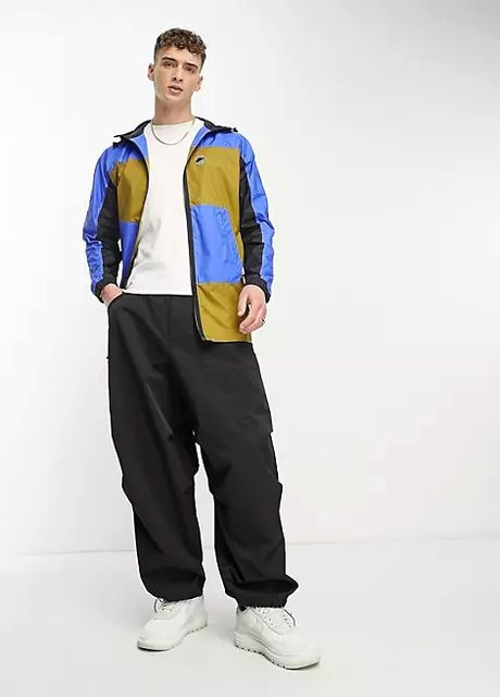 Синяя легкая куртка ветровка оригинал складивается в сумку Nike SPORTSWEAR SPU WOVEN JACKET BLUE/YELLOW