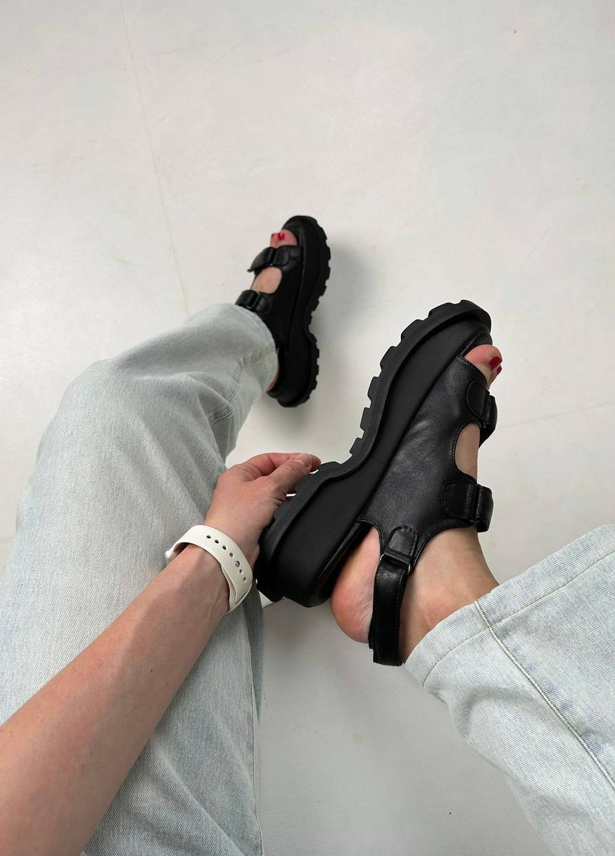 Черные босоножки Vakko на липучке