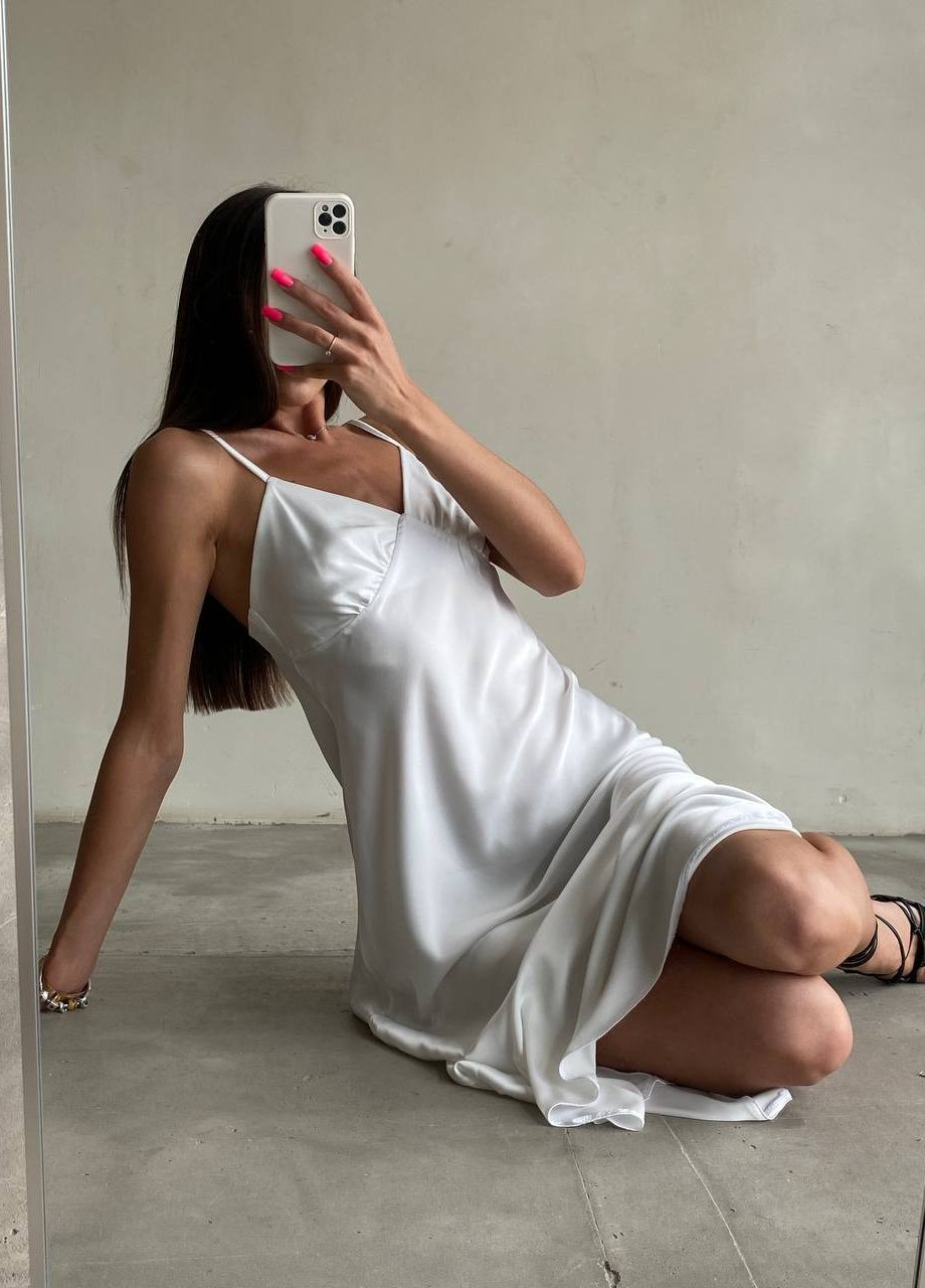 Белое деловое невероятное женское платье для деловой встречи No Brand однотонное