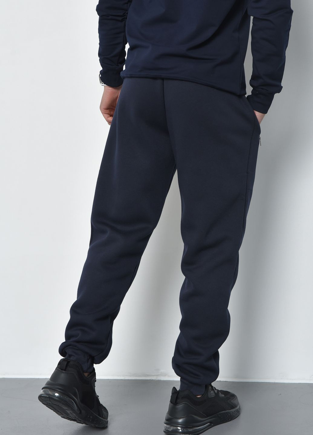 Спортивні штани чоловічі на флісі темно-синього кольору Let's Shop (269387477)