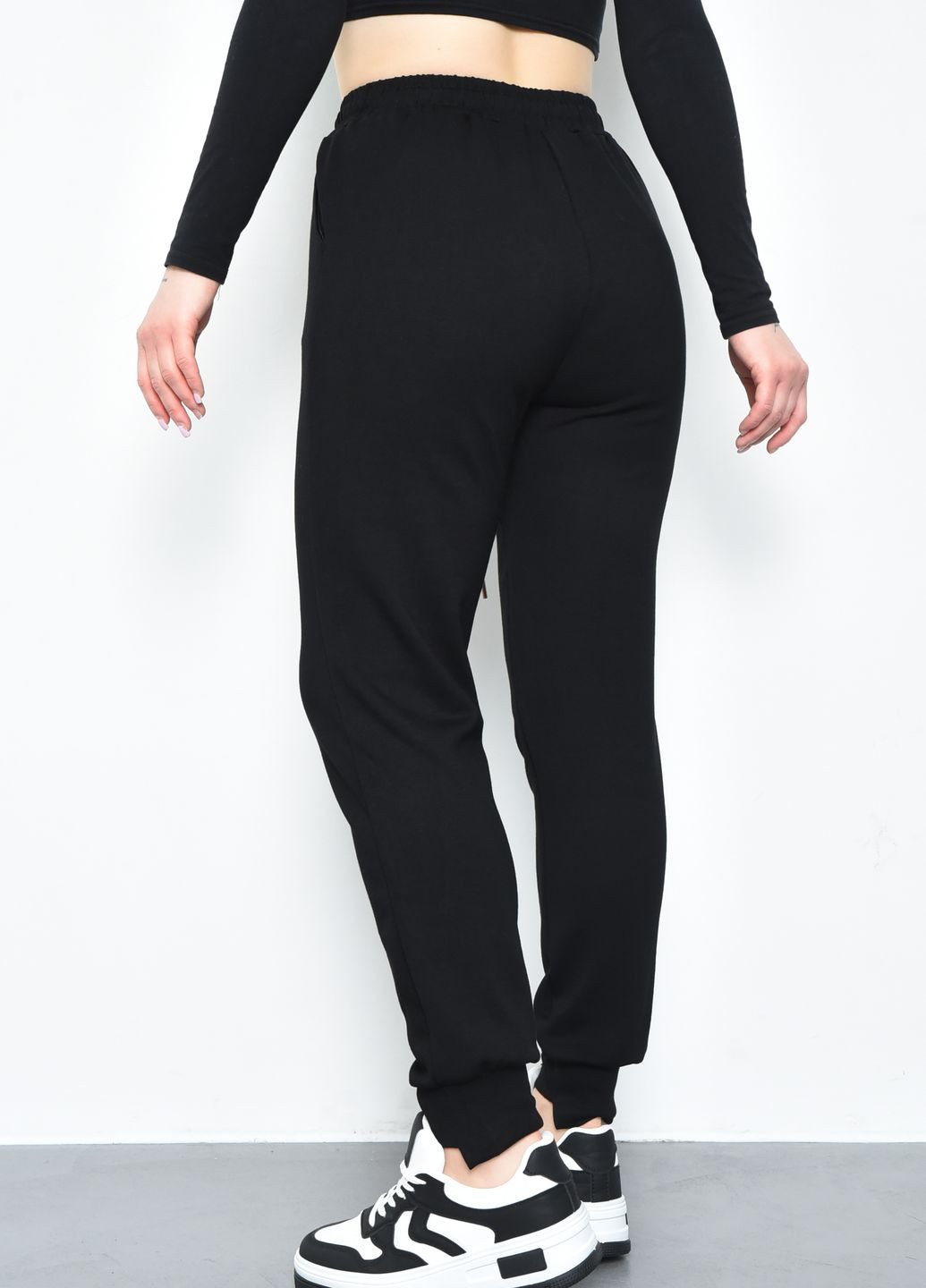 Спортивні штани жіночі черного кольору Let's Shop (275396079)
