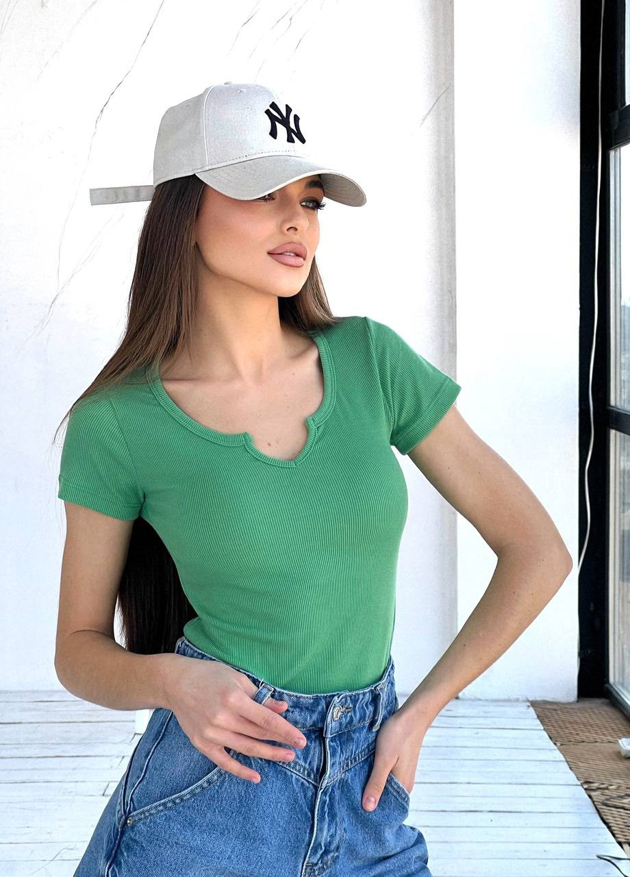 Зеленая женская футболка трикотаж рубчик No Brand
