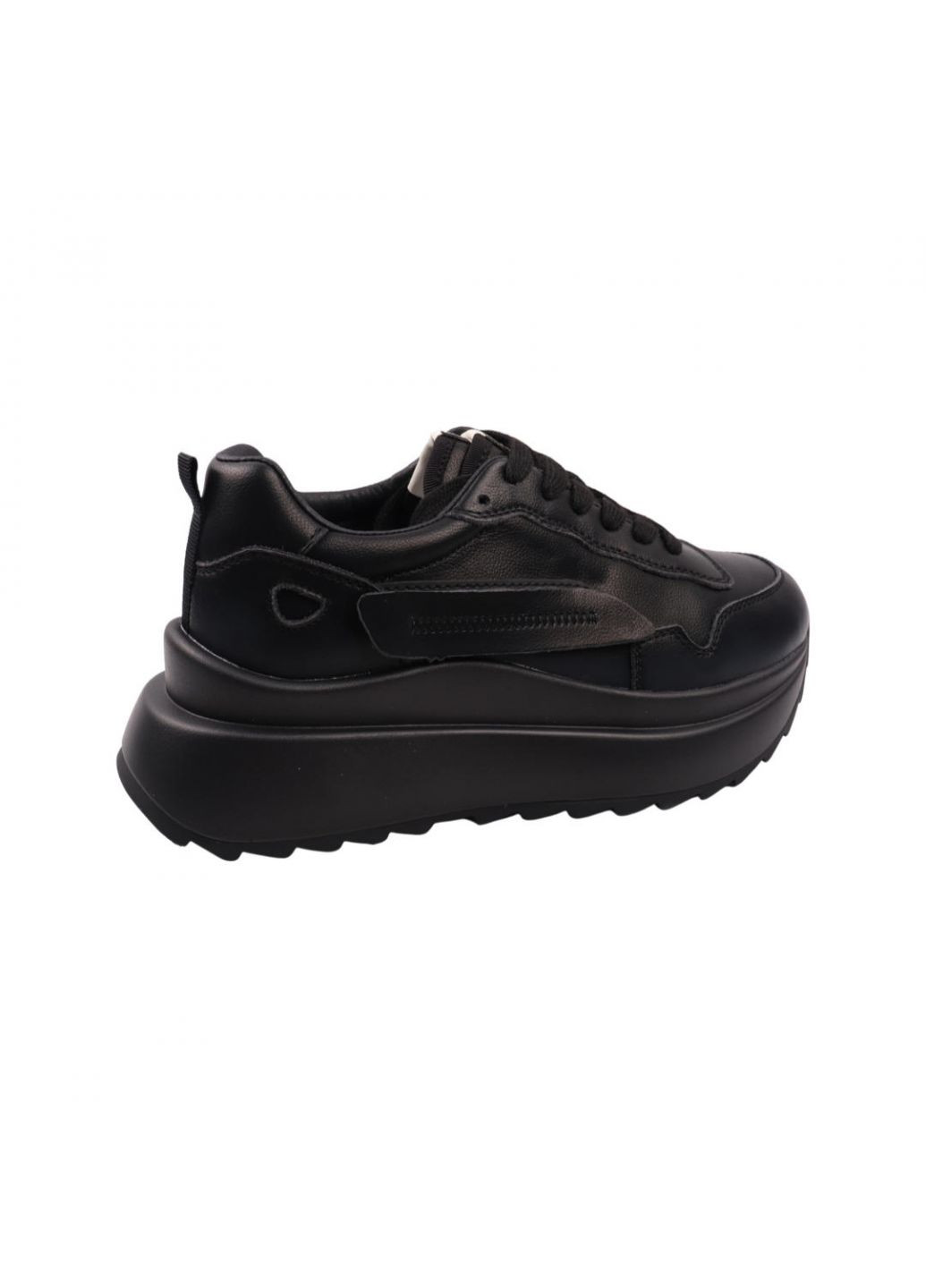 Чорні кросівки жіночі чорні натуральна шкіра Lifexpert 1084-22DK