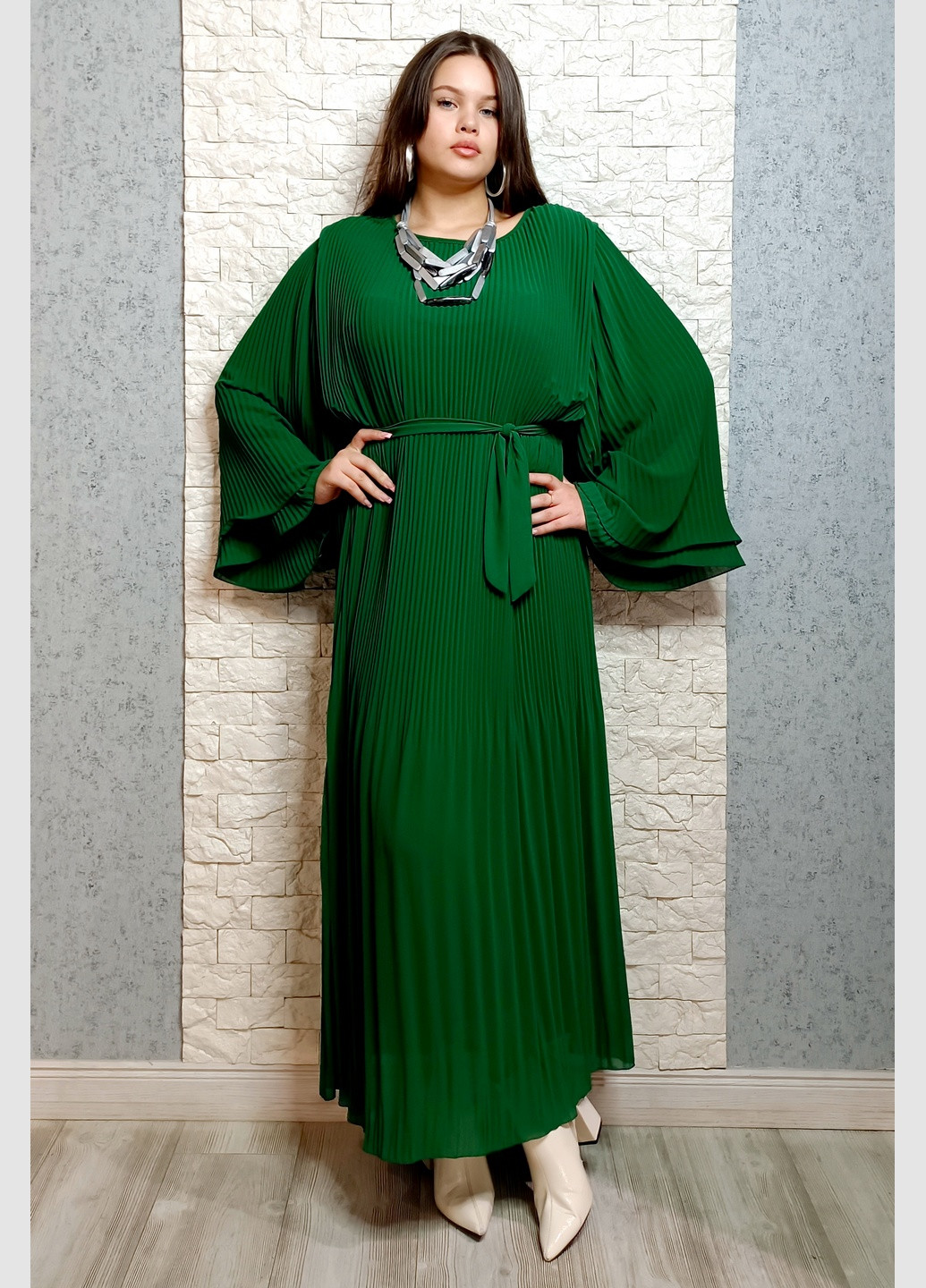 Зеленое коктейльное платье плиссированное Pammy однотонное
