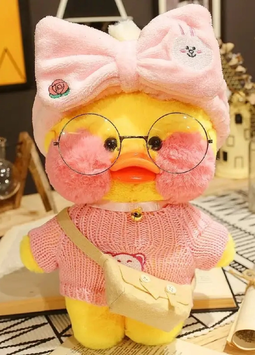 М'яка плюшева компактна іграшка для дітей дівчаток хлопчиків качечка Лалафанфан 30 см (475309-Prob) У рожевому светрі Unbranded (265403173)