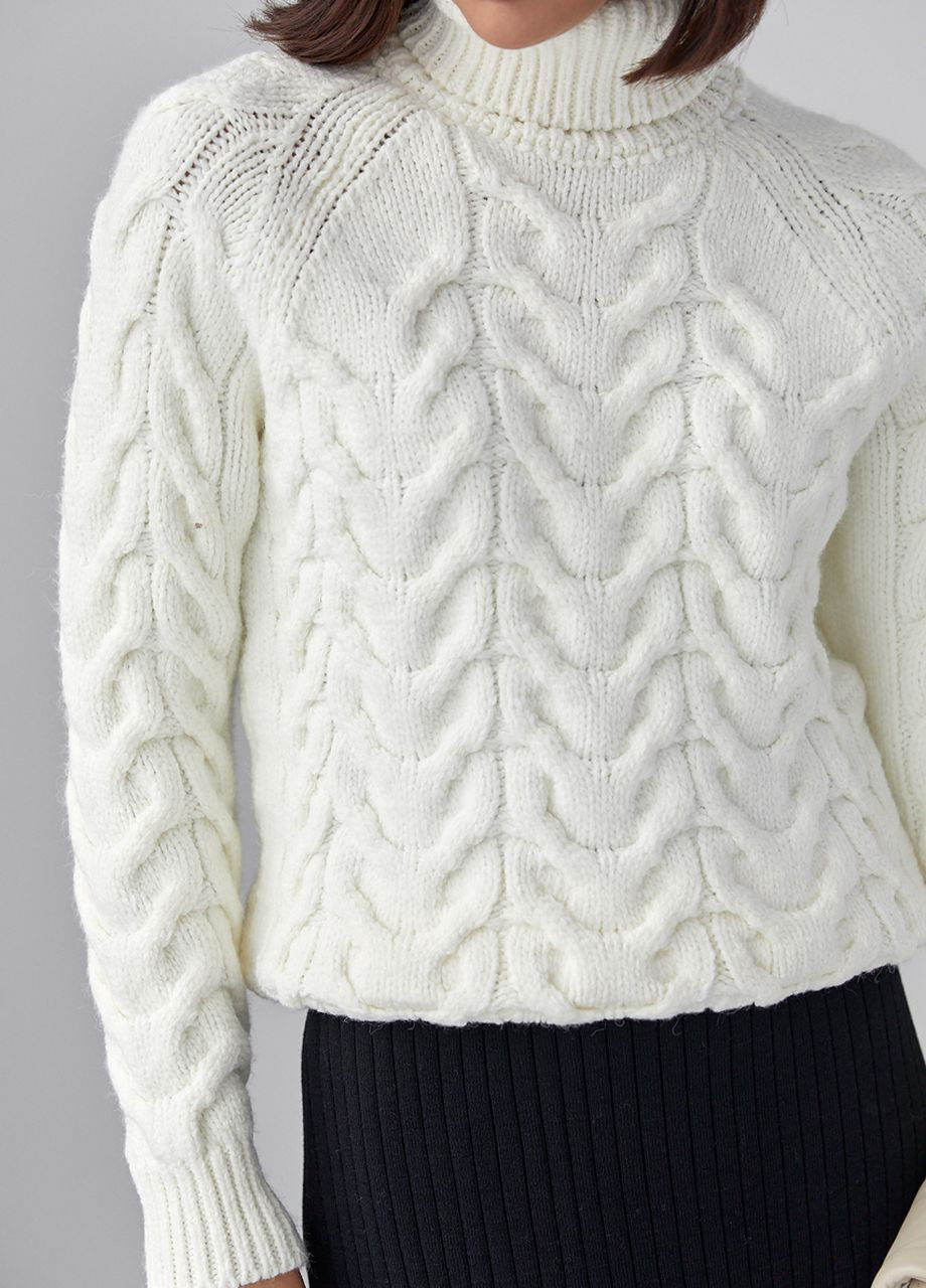 Молочний зимовий жіночий светр із великої в'язки в кіску - молочний Lurex