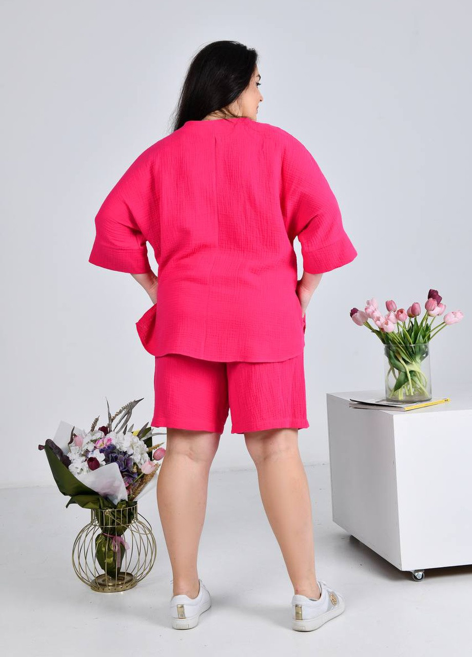 Жіночий костюм двійка з шортами колір малина р.50/52 433467 New Trend (258685931)