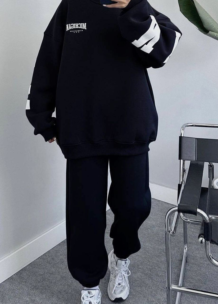 Спортивний костюм жіночий на флісі чорного кольору Let's Shop (271813293)