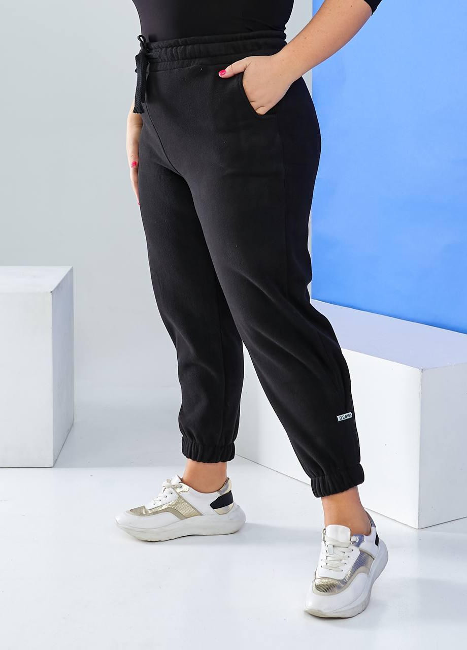 Женские брюки-джогеры на флисе черного цвета 383992 New Trend (256615260)