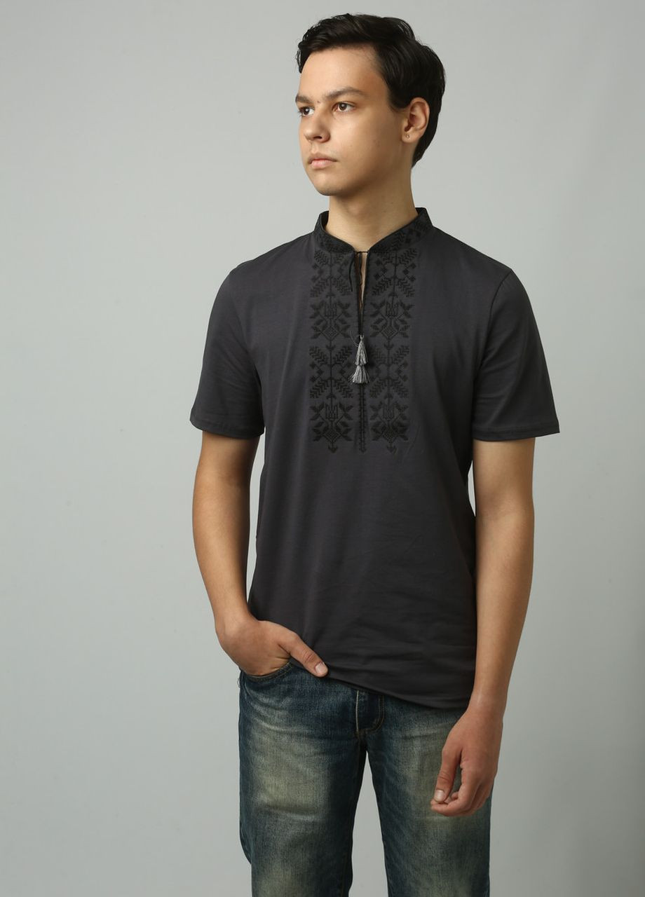 Вышитая мужская футболка в сером цвете с геометрическим орнаментом "Тризуб" Melanika (277162701)