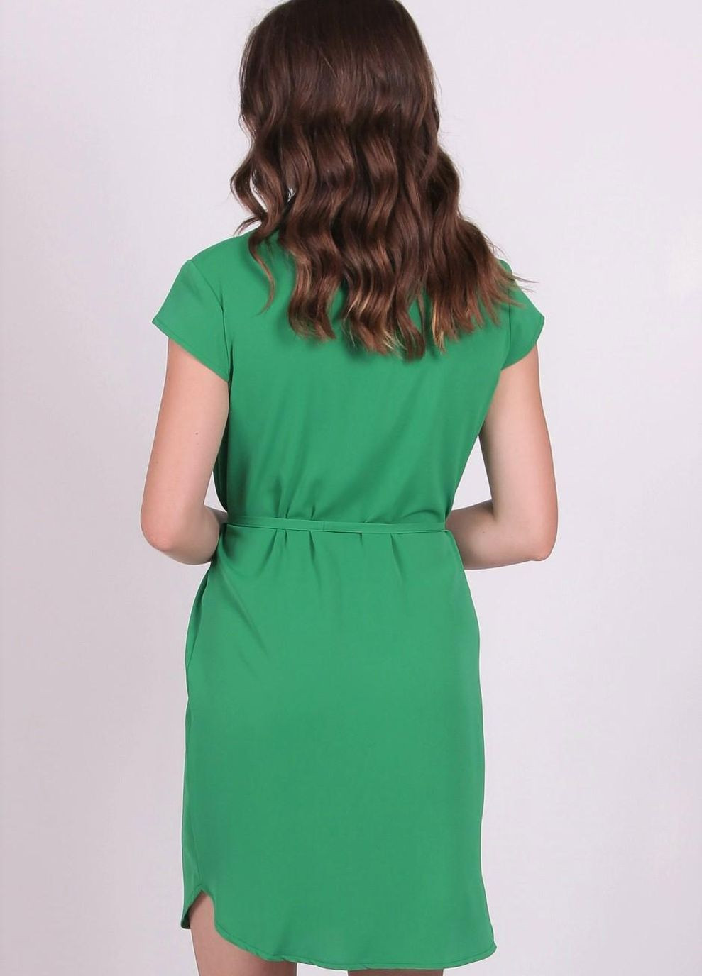 Изумрудное кэжуал платье женское 004 однотонный софт зеленый Актуаль