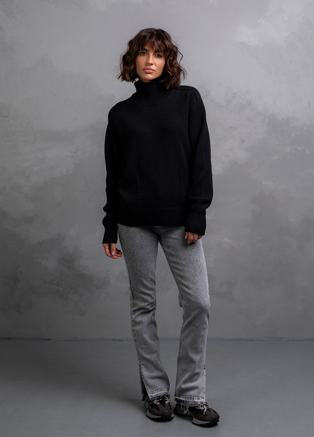 Чорний светр жіночий Viviami