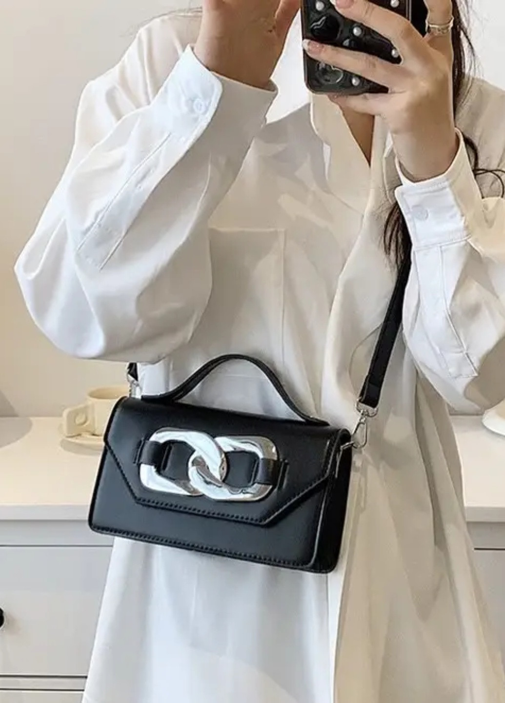 Женская классическая сумка через плечо кросс-боди с кольцами на ремешке черная No Brand крос-боди (257866803)