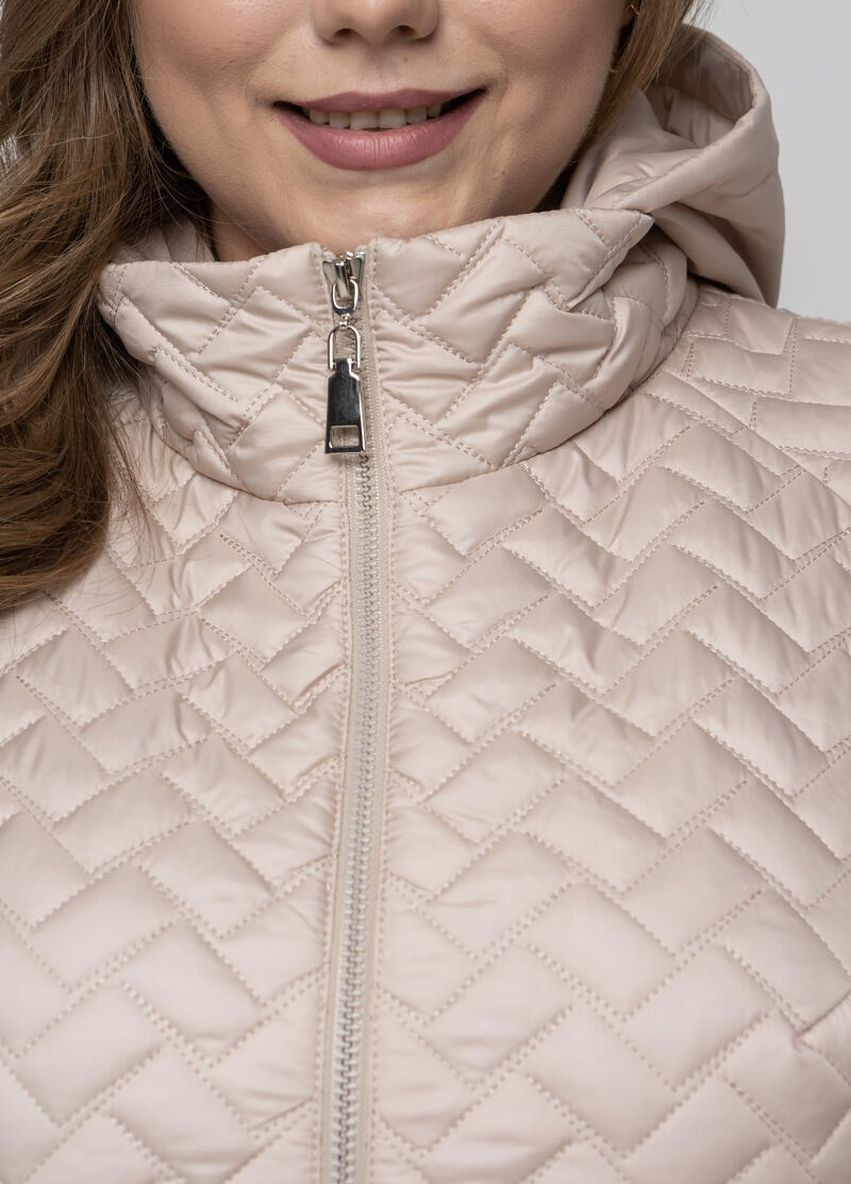 Світло-бежева демісезонна демісезонна жіноча куртка з капюшоном великого розміру DIMODA Жіноча куртка від українського виробника