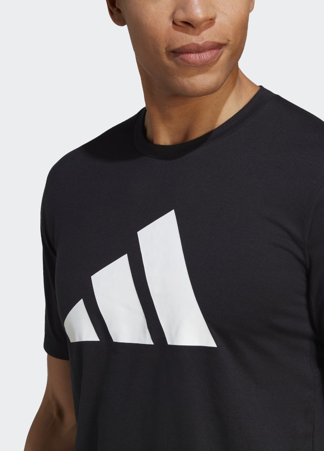 Черная футболка для тренировок train essentials feelready logo adidas