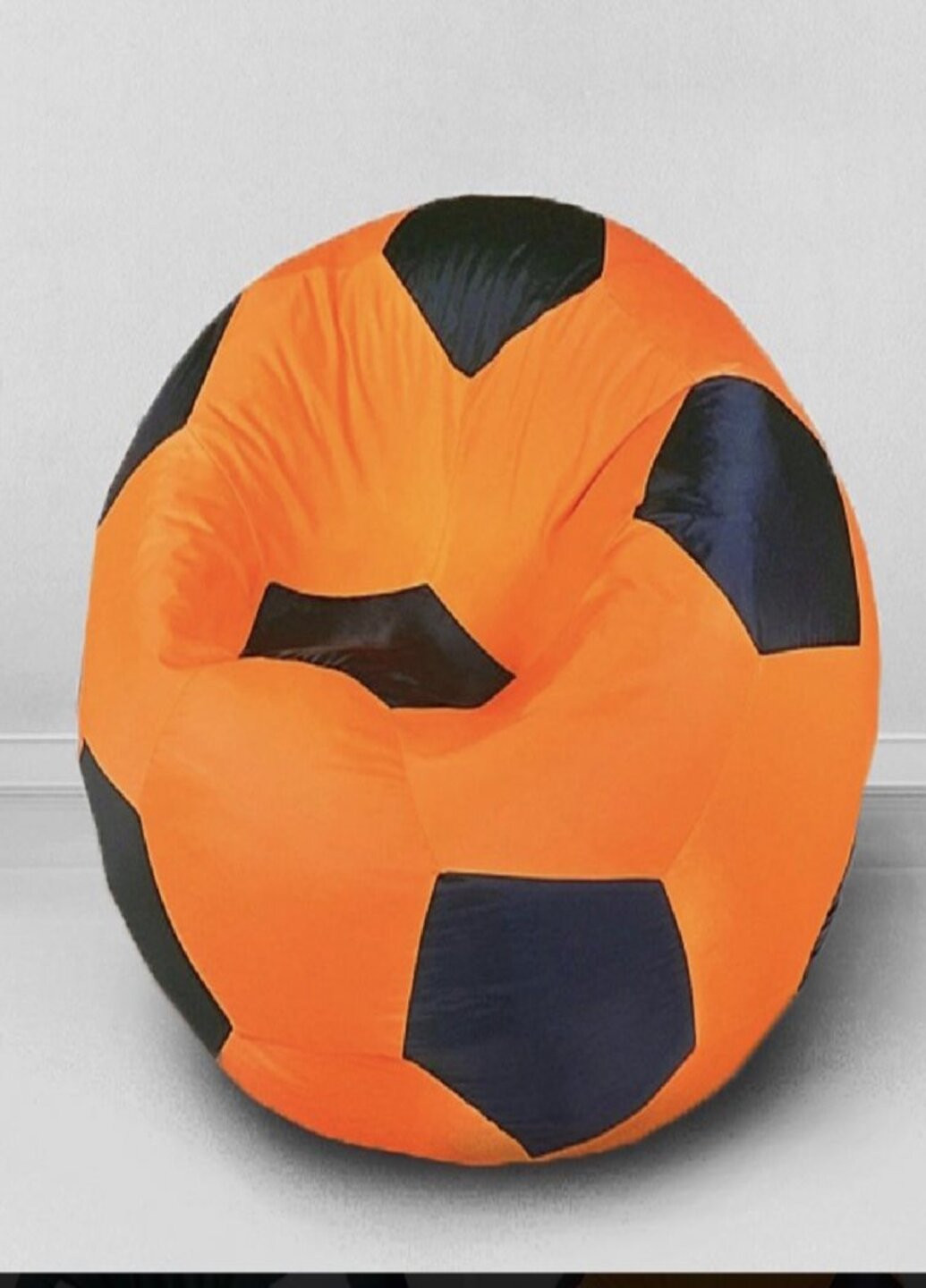 Кресломешок Мяч средний Оранжевый с черным No Brand (257999397)