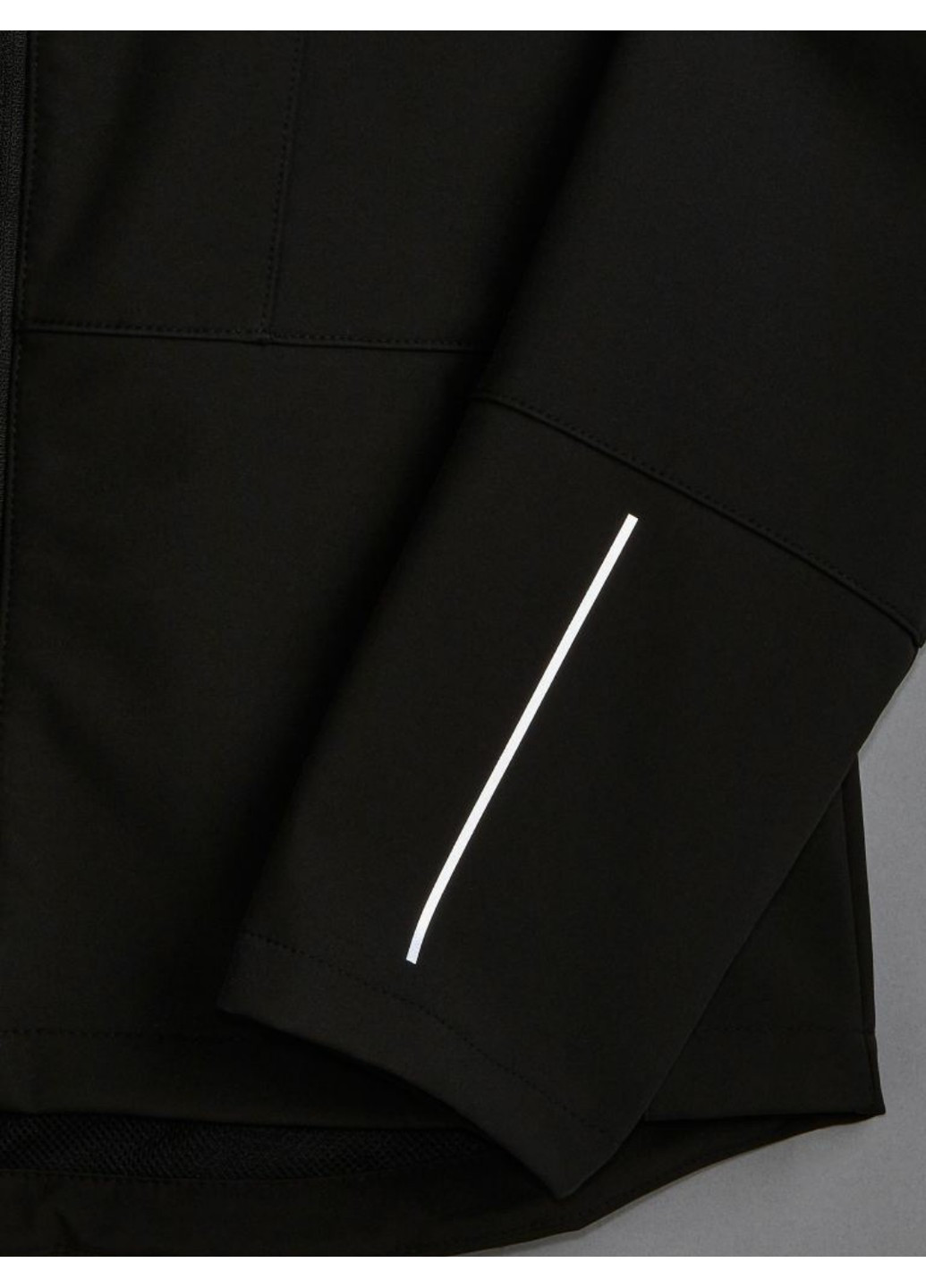 Черная демисезонная женская ветрозащитная куртка н&м (56093) xs черная H&M