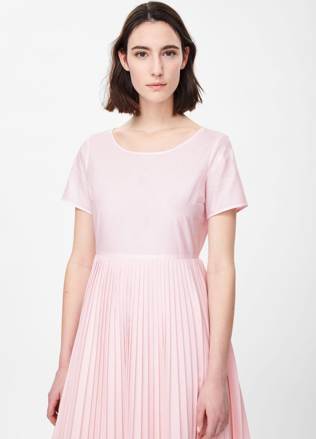 Розовое платье Cos