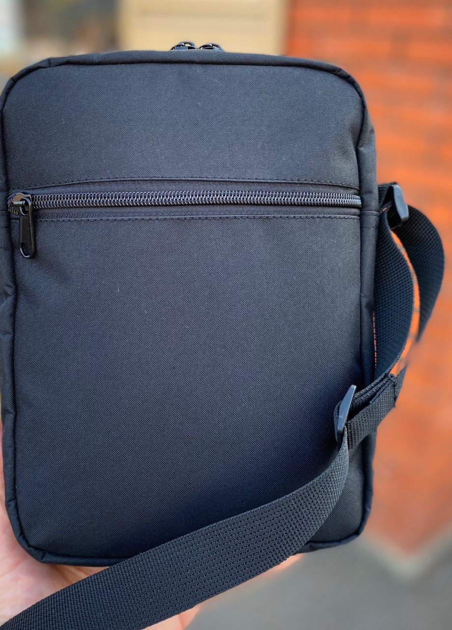 Мужская базовая черная текстильная черная сумка через плечо барсетка месенджер Base No Brand (258260652)