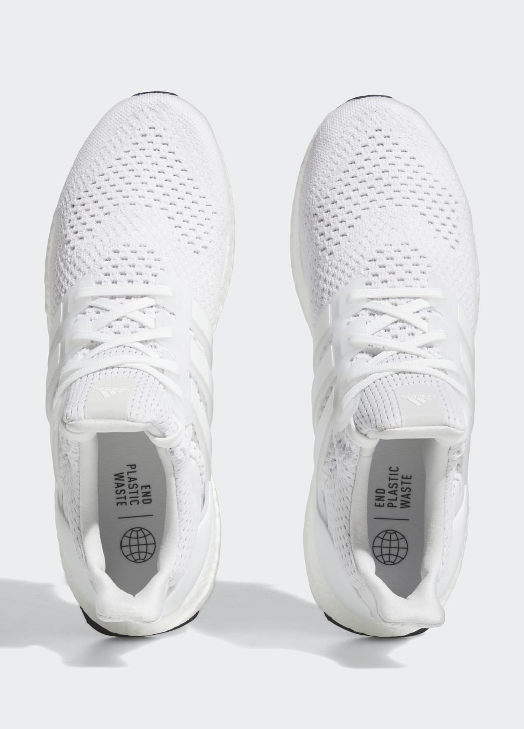 Белые всесезонные кроссовки ultraboost 1.0 adidas