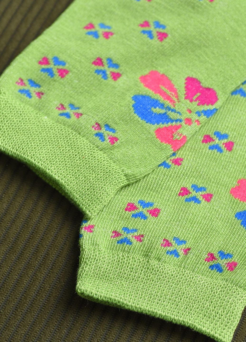 Шкарпетки для дівчинки зеленого кольору з малюнком Let's Shop (269387500)