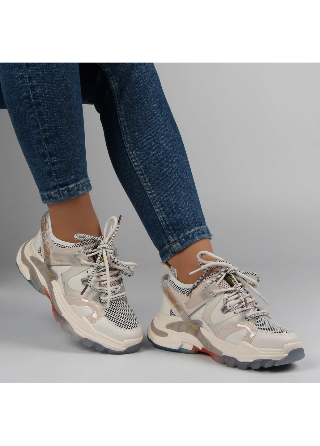 Женские кроссовки 197066 Buts белые демисезоны (258219812)