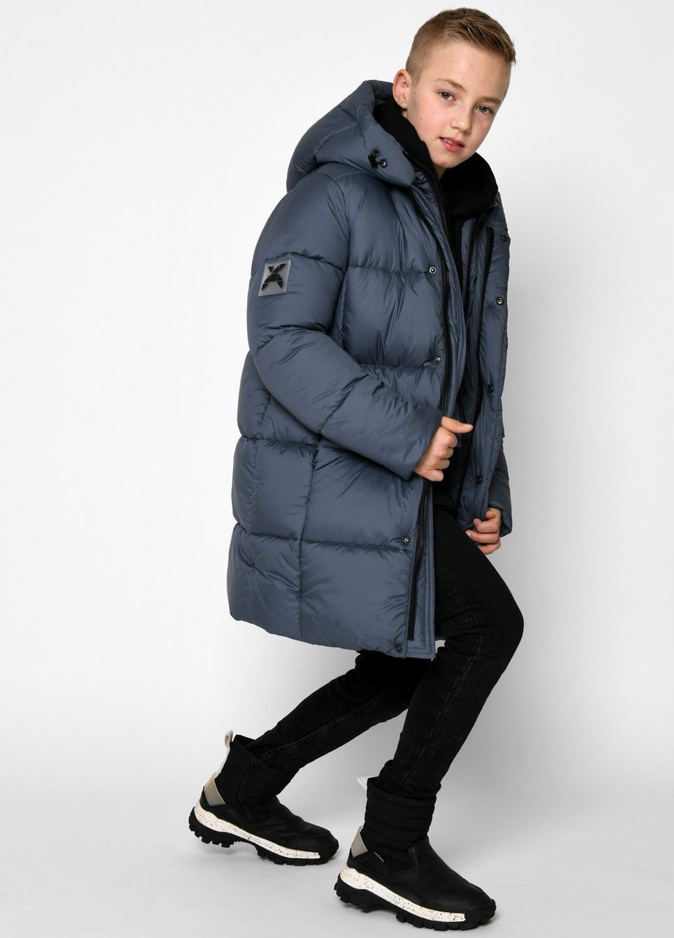 Синяя зимняя пуховая зимняя куртка для мальчика 9120 116-122 см синий 68550 X-Woyz