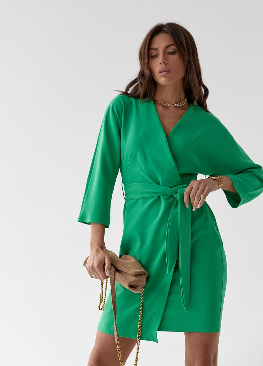 Зеленое деловое платье-кимоно на запах с поясом - зеленый No Brand