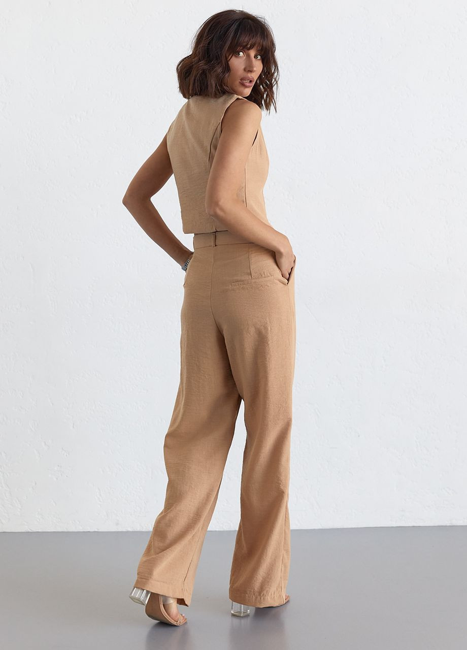 Женский брючный костюм с жилеткой - светло-коричневый Lurex (262810081)