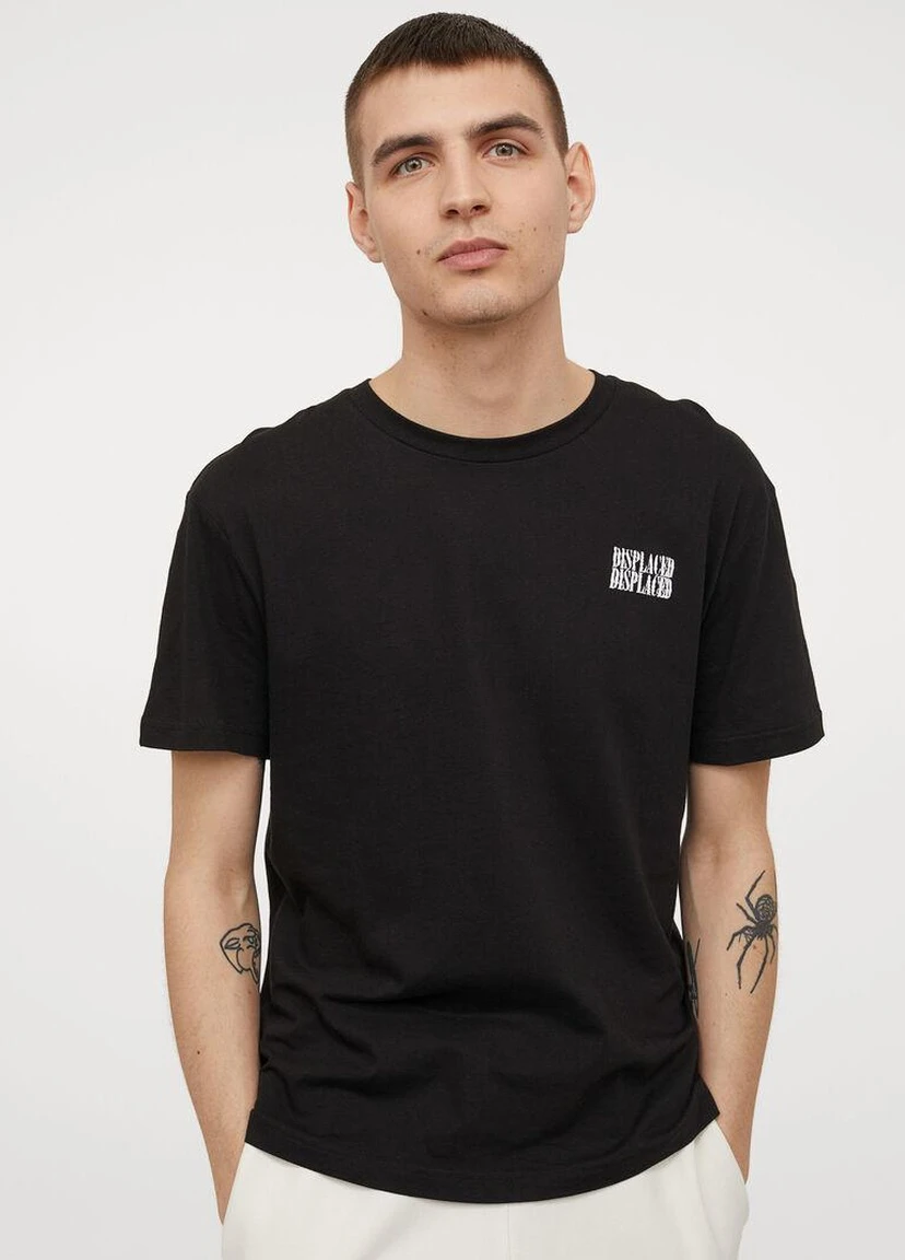 Черная футболка,чорний з принтом, divided H&M