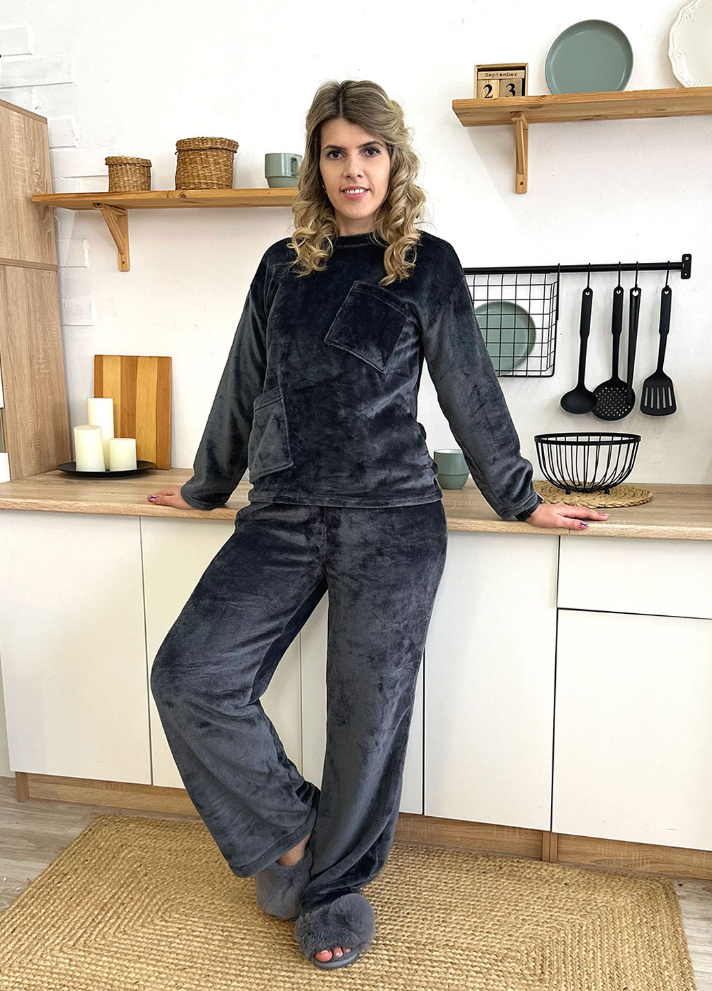 Графитовая всесезон махровый костюм свитшот + брюки Fashion Girl Luci