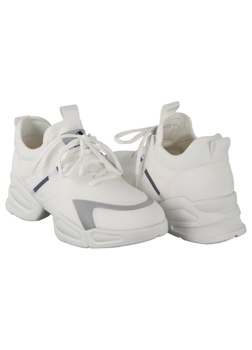 Белые демисезонные женские кроссовки 196822 Buts