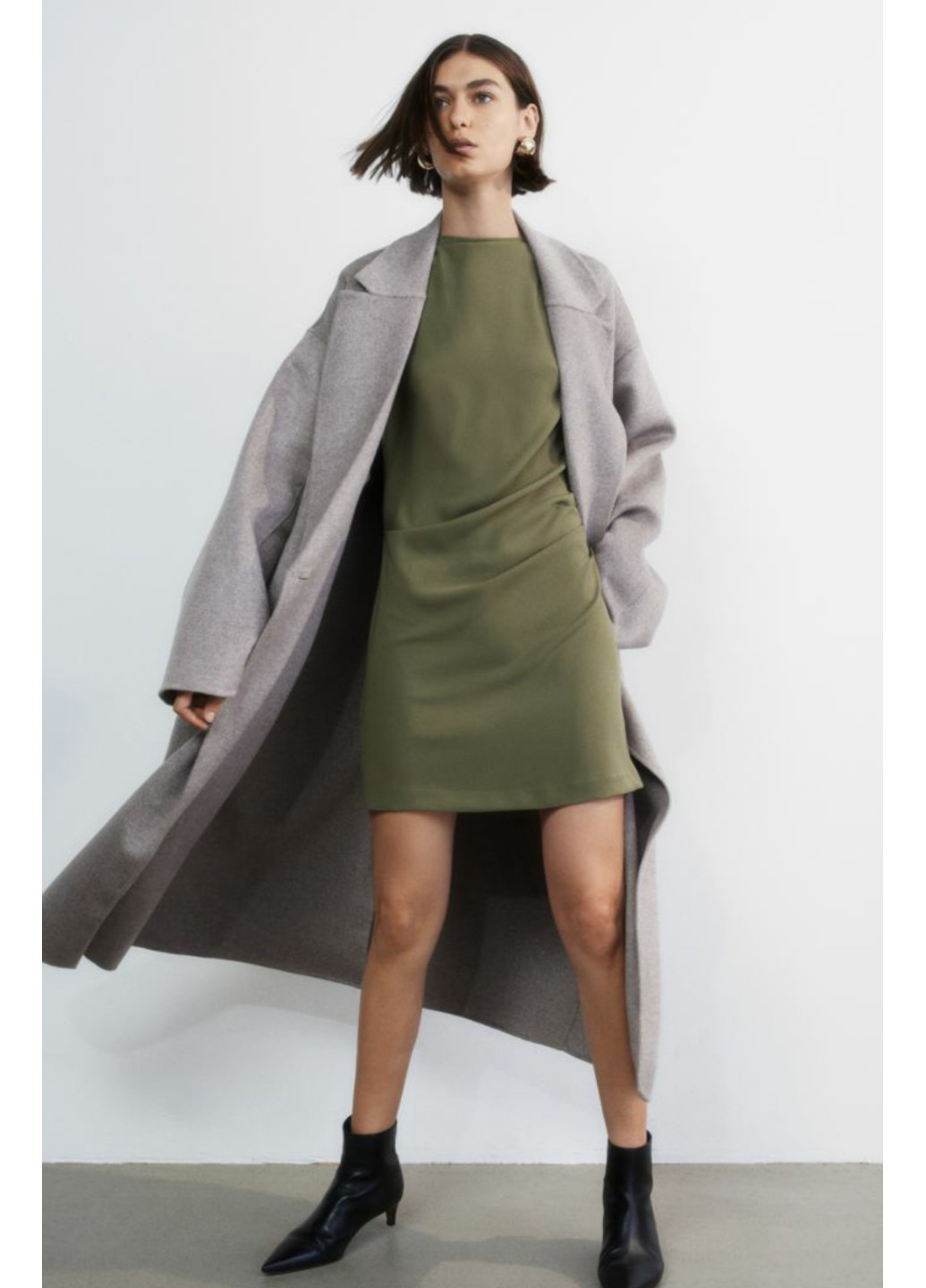Оливковое (хаки) повседневный женское платье с рюшами н&м (56416) xs хаки H&M