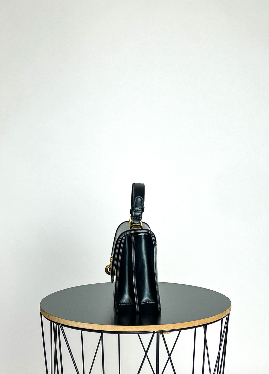 Сумочка Trapeze чорна No Brand (264078012)